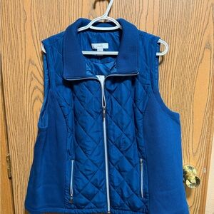 C J banks Women's Blue Quilted Vest new without tags 2x